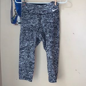 Nike Workout Capri Leggings
